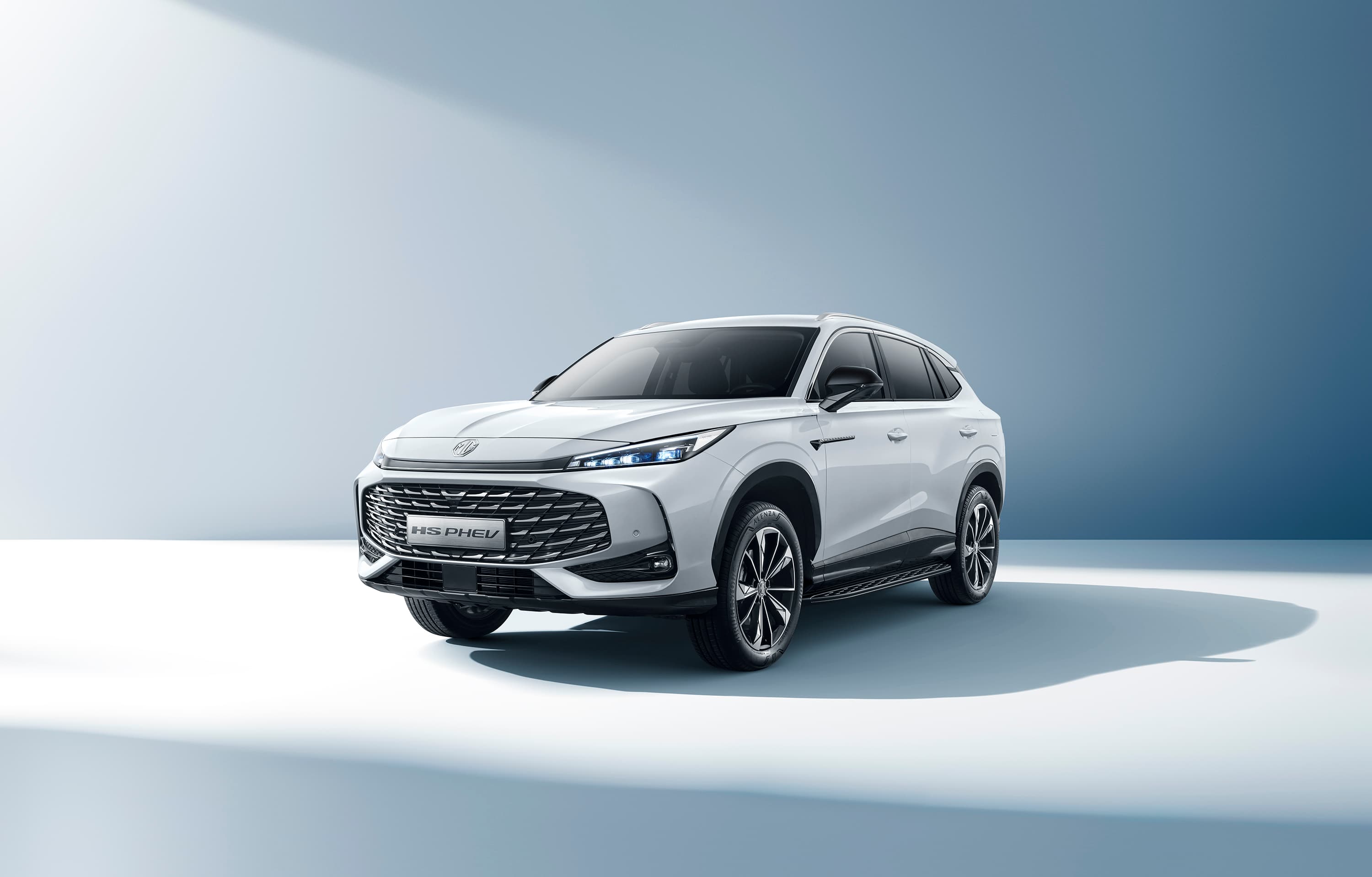 MG HS PHEV Luxury thumbnail 2