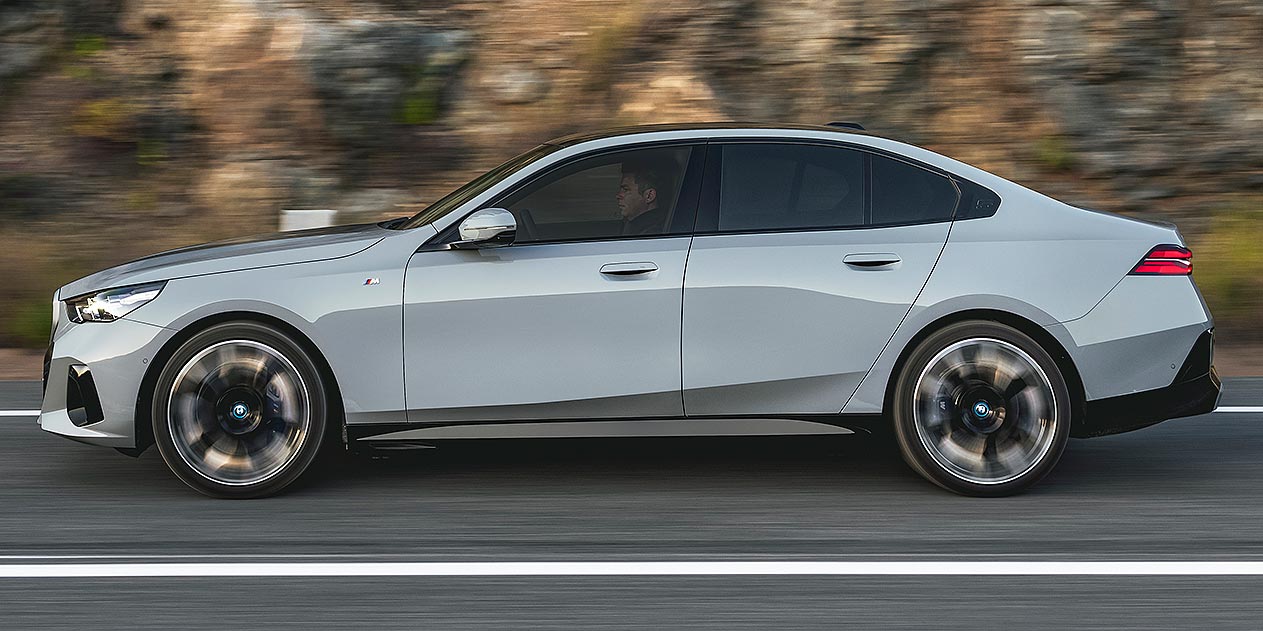 BMW i5 Sedan eDrive40 Fully Charged thumbnail 3