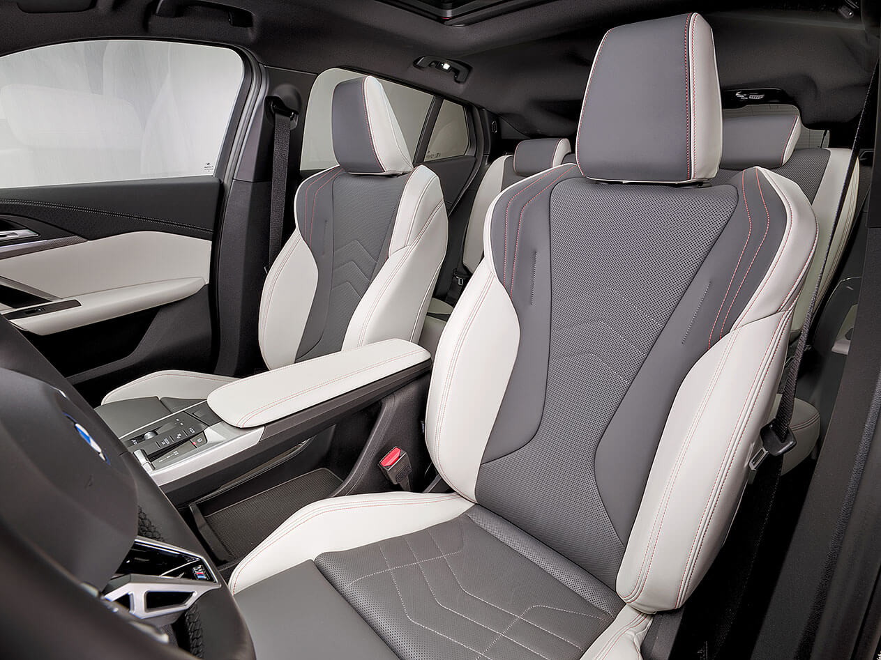 BMW iX2 SUV eDrive20 M Sport thumbnail 6