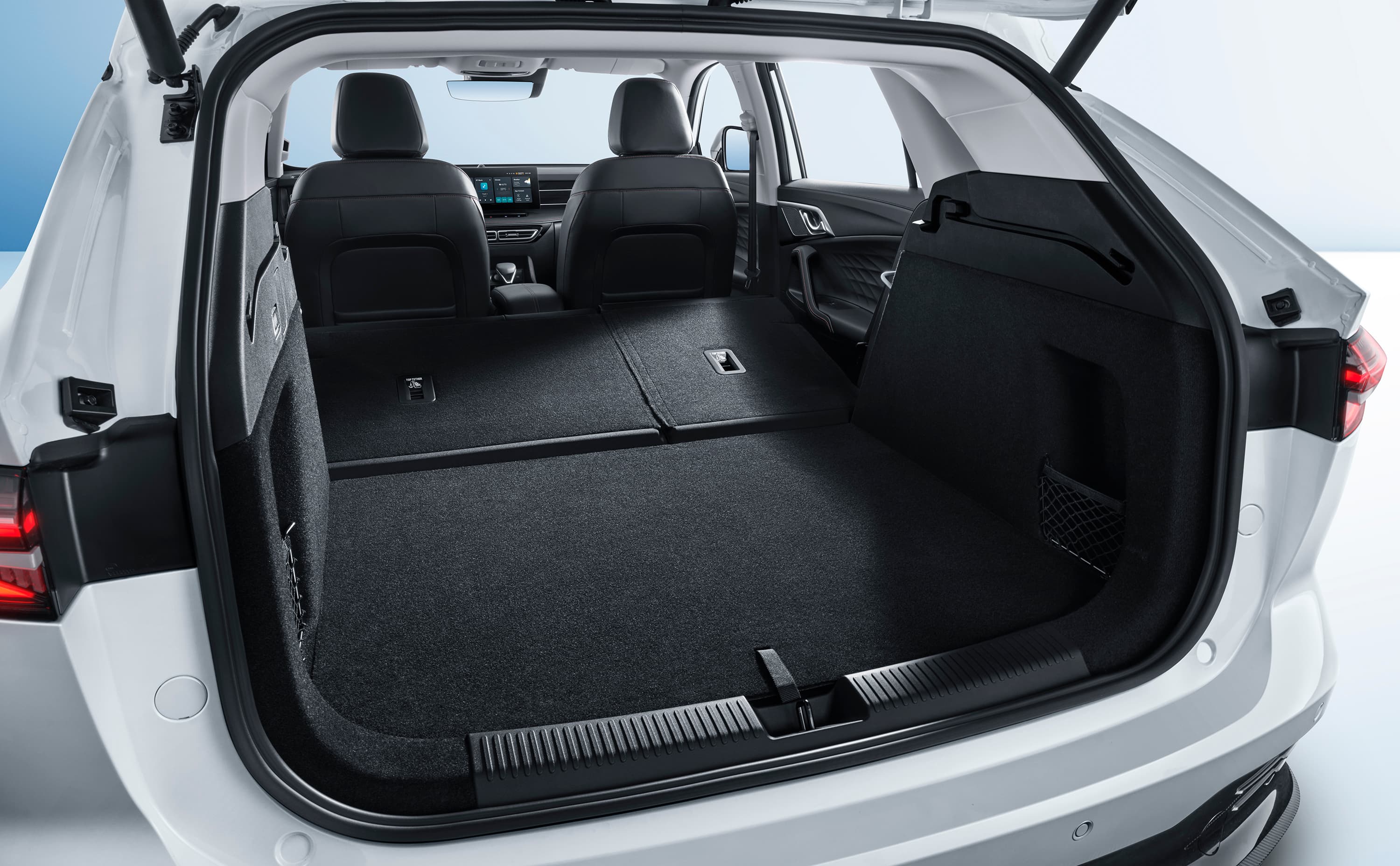 MG HS PHEV Luxury thumbnail 7