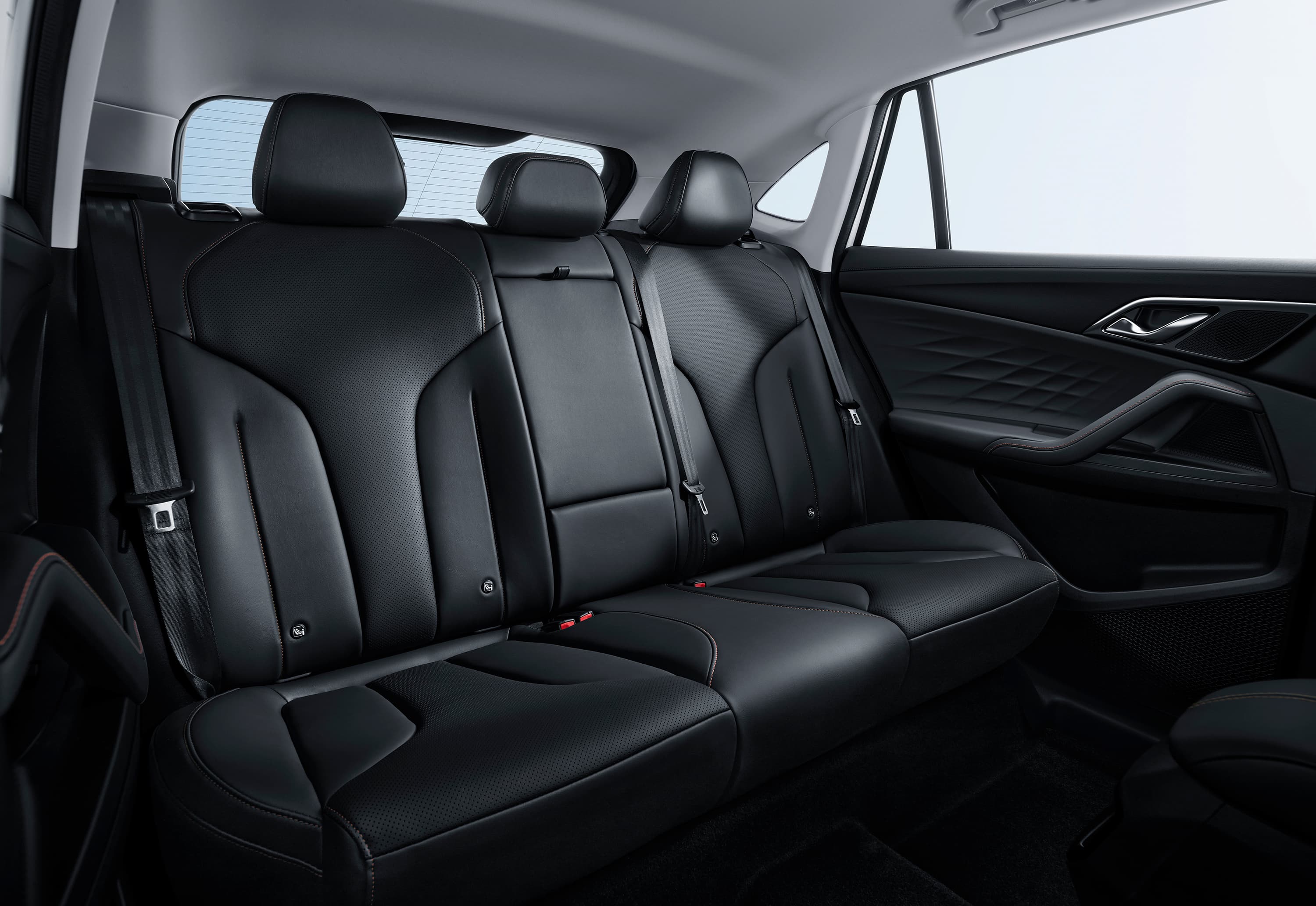 MG HS PHEV Luxury thumbnail 6