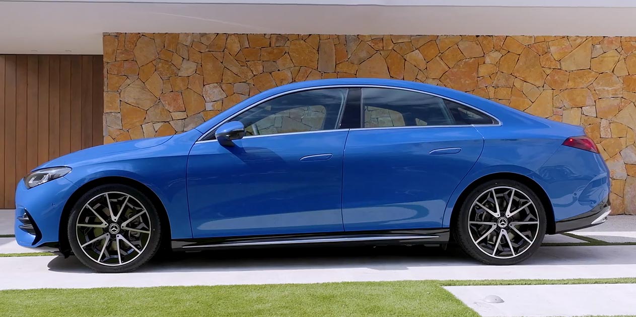 Mercedes-Benz CLA 250+ Sedan thumbnail 3