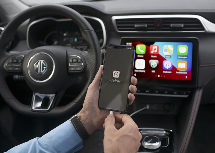 MG ZS Luxury thumbnail 4