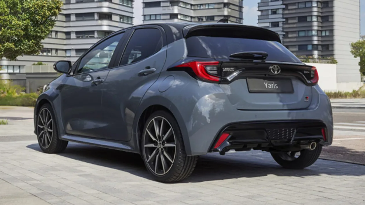 Toyota Yaris Active thumbnail 3