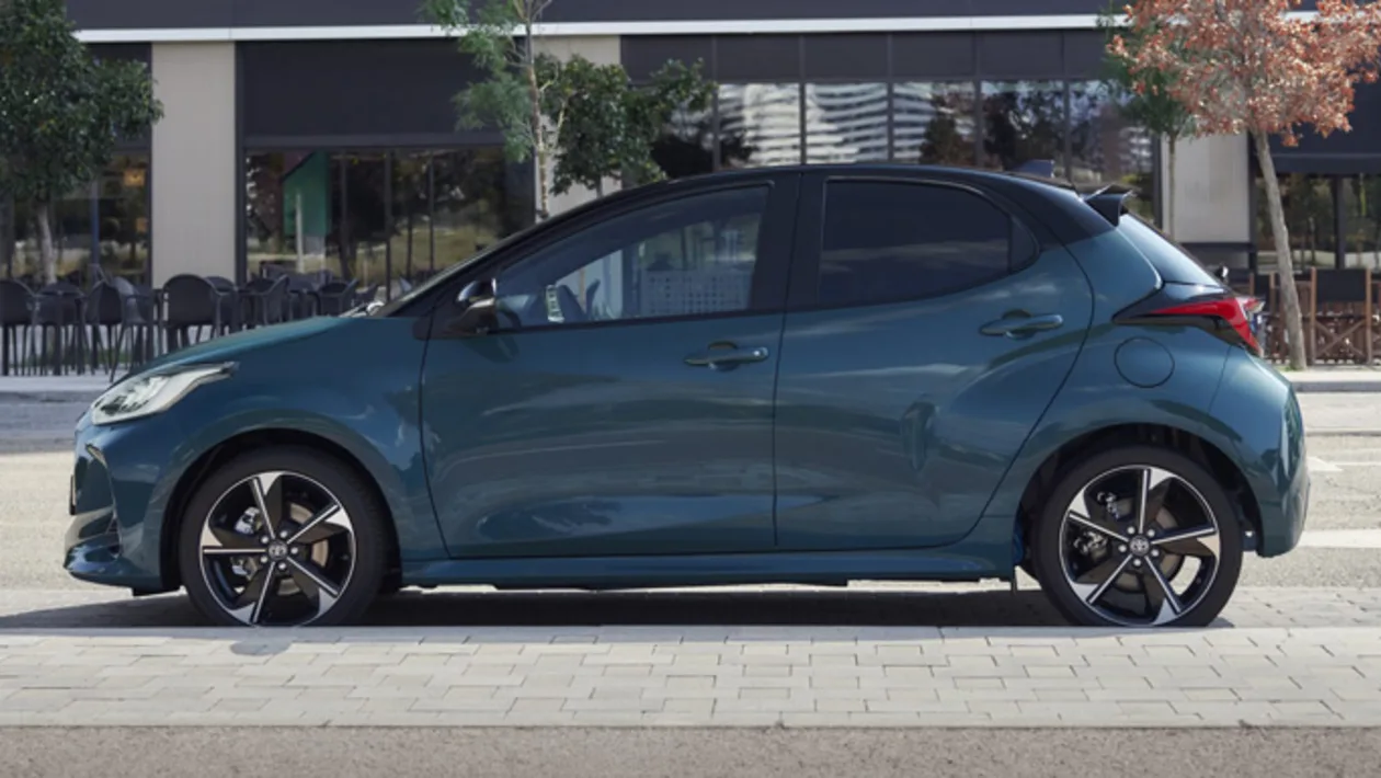 Toyota Yaris Active thumbnail 4