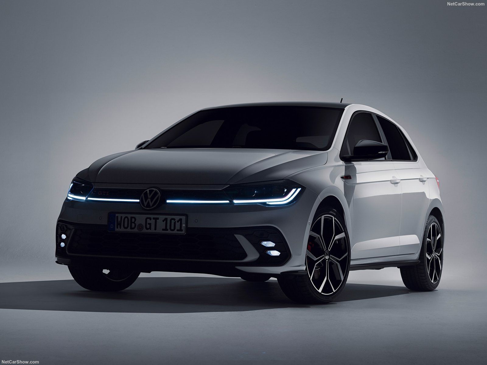 Volkswagen Polo GTI thumbnail 3